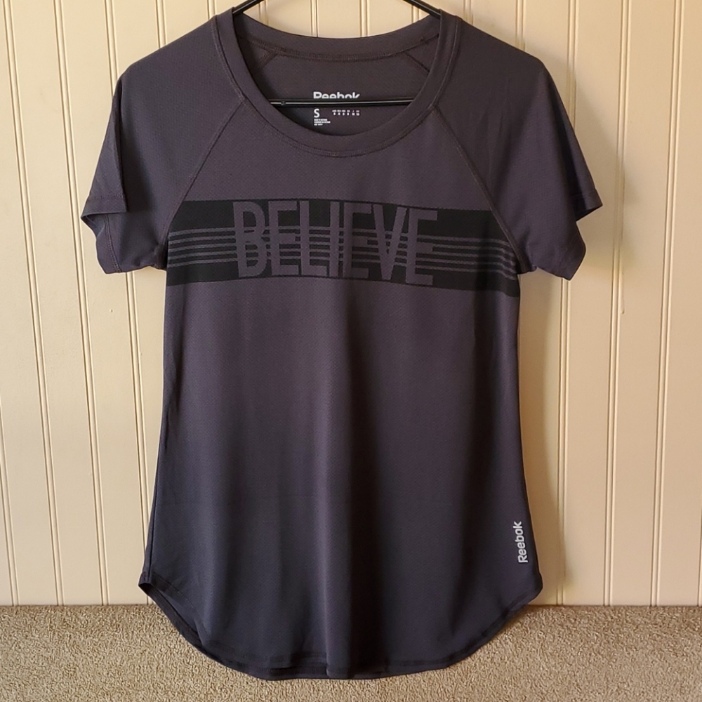 Womens Reebok tee small black gray Believe